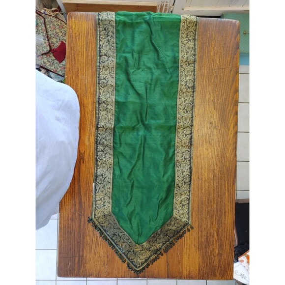 CPK Brand Cotton & Silk Blend Table Runner Green/Gold & Glass Beads 70x14" - Picture 2 of 6